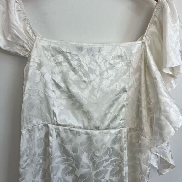 Pretty Darling Size 8 White Floral Detail Drape Jaquard Midi Bridal Dress Event - Picture 12 of 15